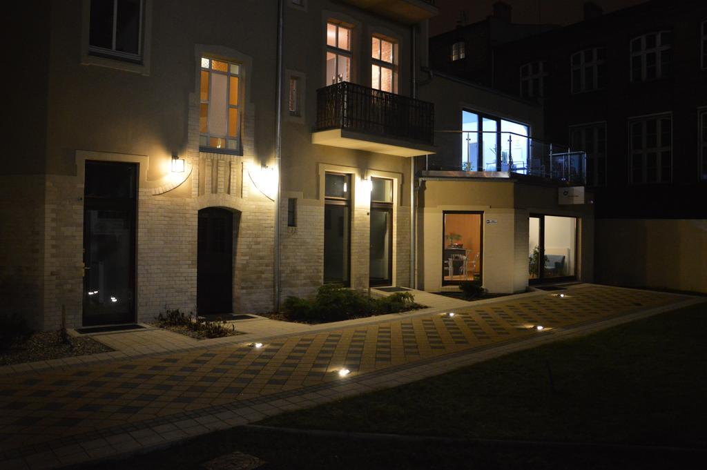 Homewell Apartments Pod Szczerbatym Poznan Exterior foto